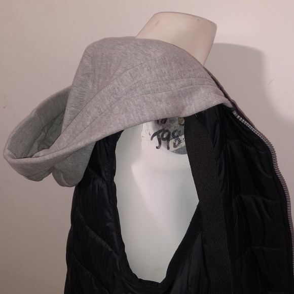 CALVIN KLEIN VEST - Picture 8 of 10